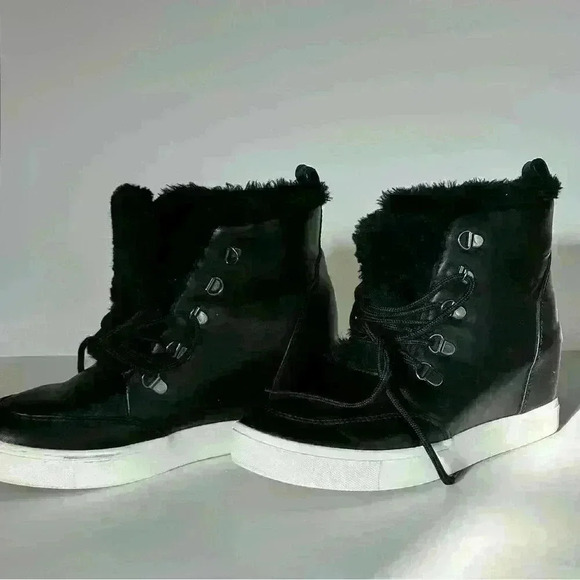 Brash Wedge Lace Up Boots with Faux Fur - Picture 5 of 7